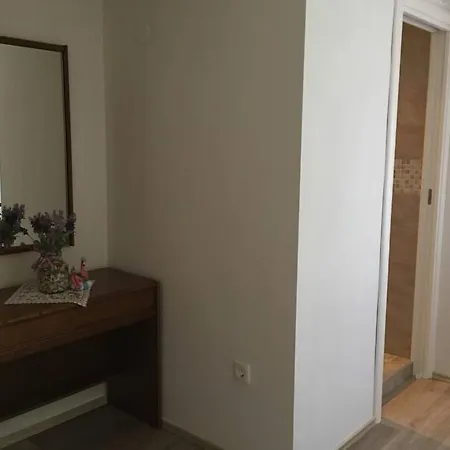 Knezovic Lägenhet Stari Grad (Hvar)