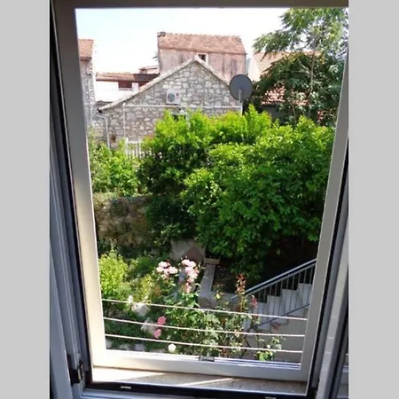 Knezovic Apartment Stari Grad (Hvar)